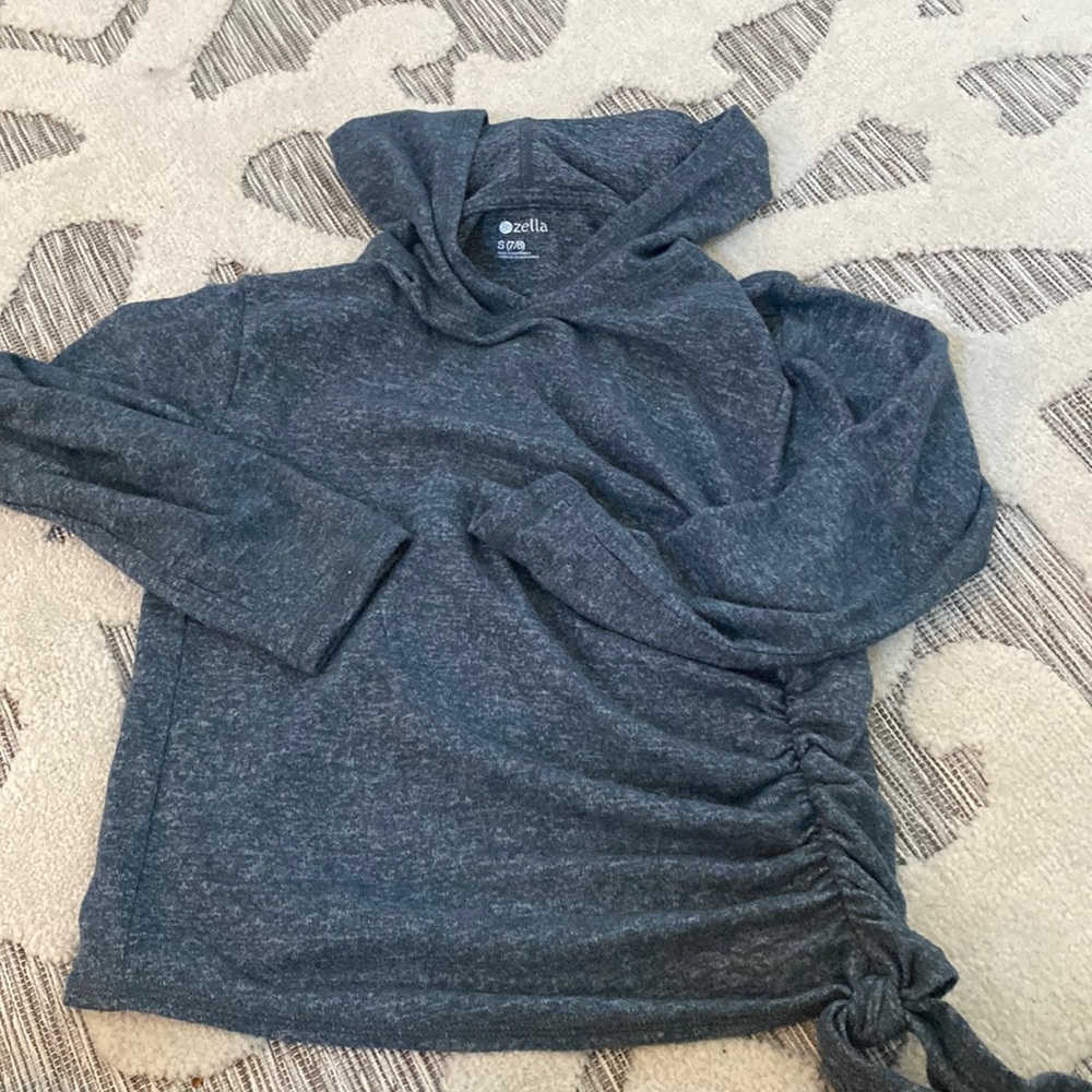 Girls Zella long sleeve hoodie - Size 7/8